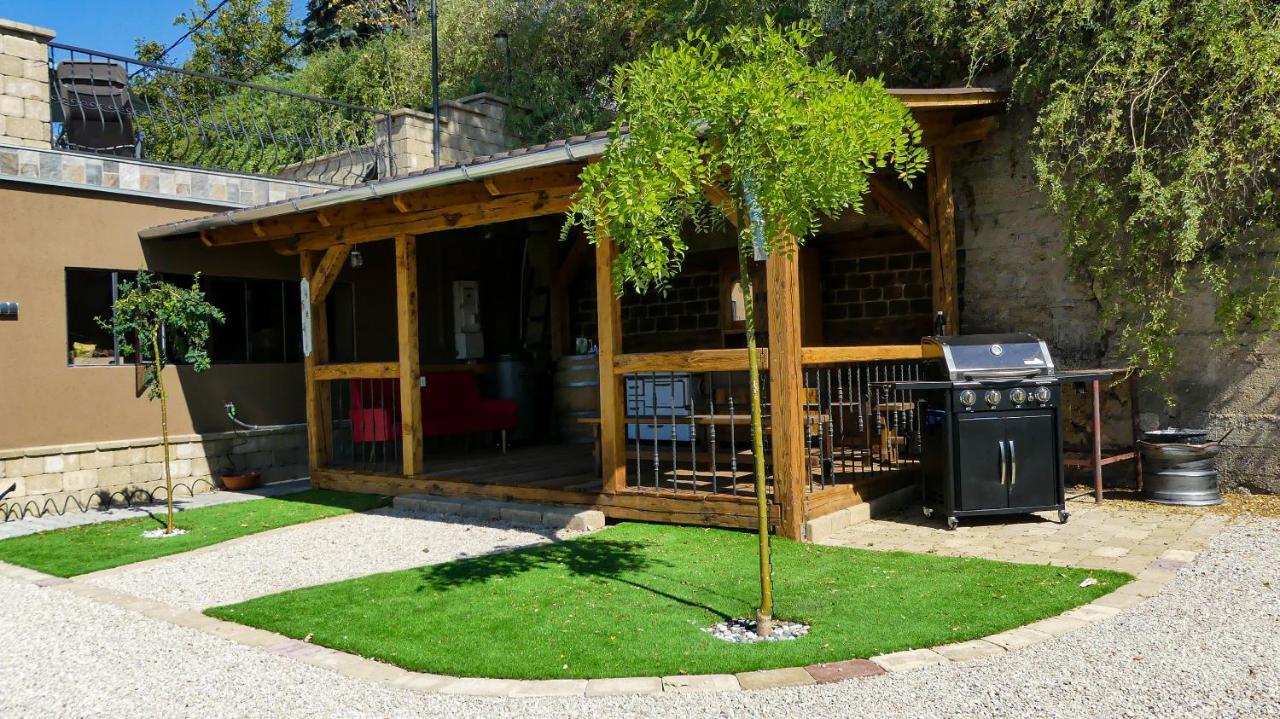 T.H.Ny Village Inn Cottage Tihany Ngoại thất bức ảnh