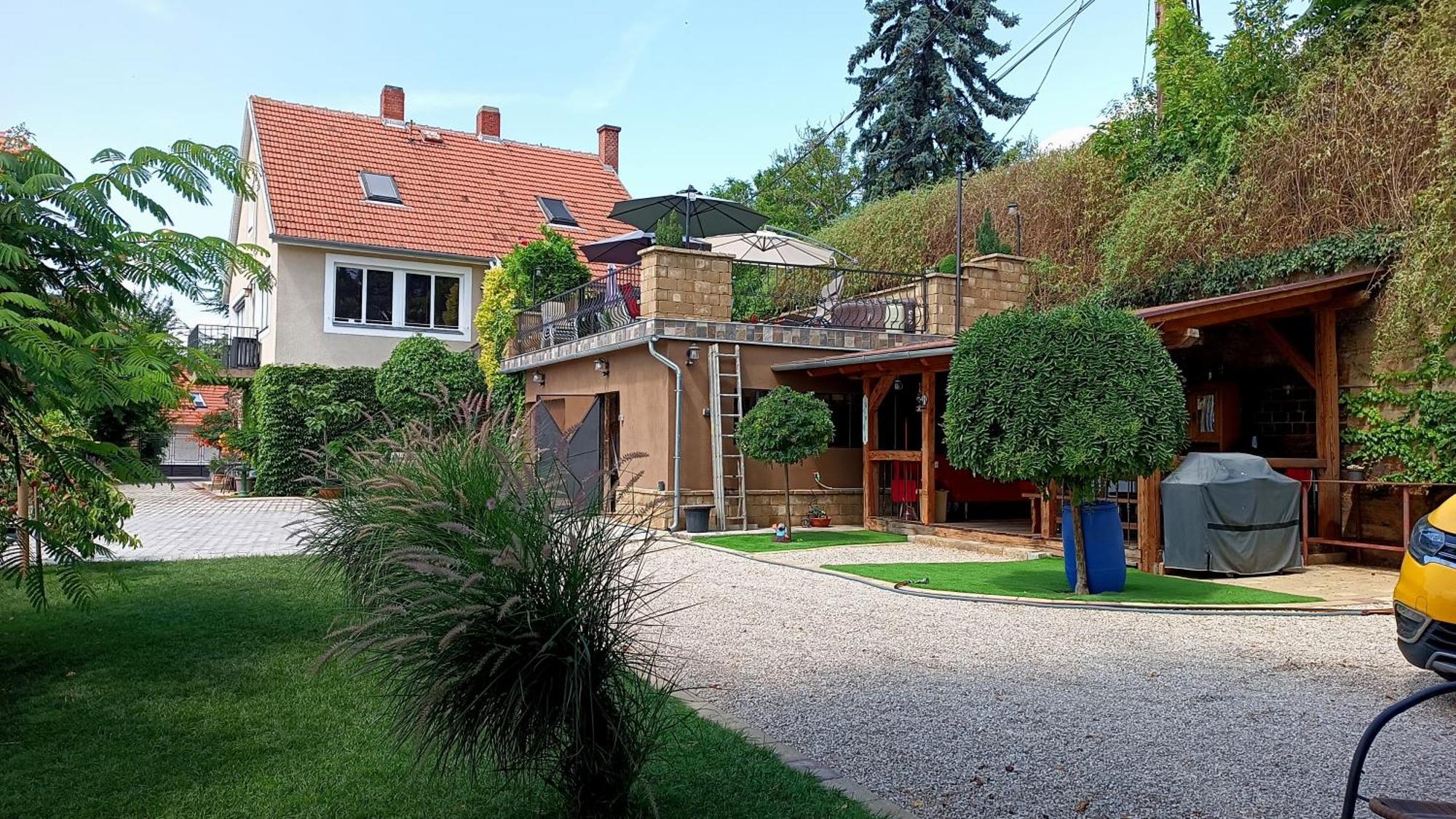 T.H.Ny Village Inn Cottage Tihany Ngoại thất bức ảnh