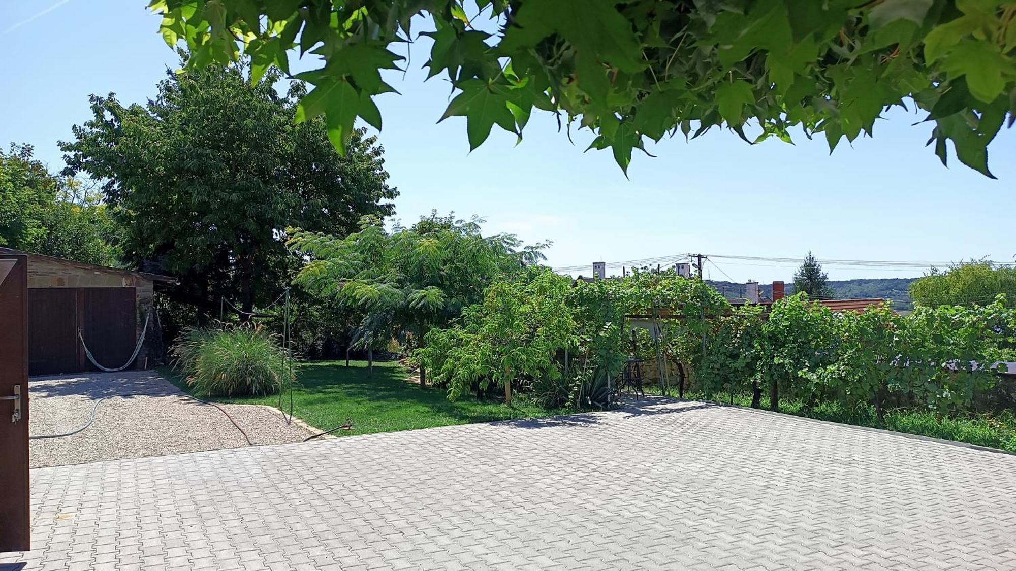 T.H.Ny Village Inn Cottage Tihany Ngoại thất bức ảnh